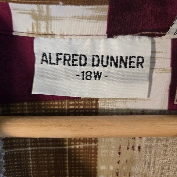 Alfred Dunner 18W Geometric Print Blouse [0405] - Picture 5 of 8